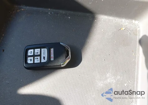 2015 Honda Odyssey Touring/Touring Elite from USA, damaged, VIN 5FNRL5H91FB031153